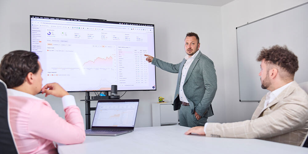Weltraum.de - Wohlleb Consulting Leistungen Analyse Reporting Weltraum.de - Wohlleb Consulting Leistungen Analyse Reporting